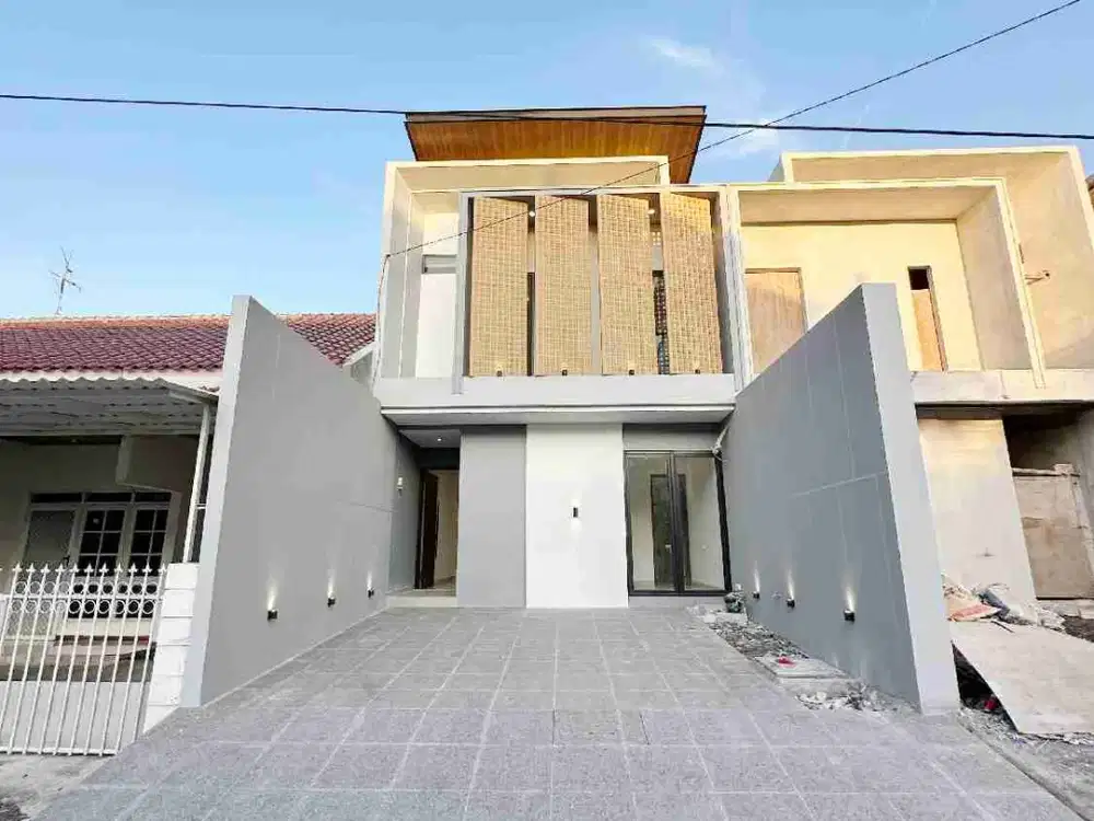 Rumah Baru 2 Lantai Surabaya Timur