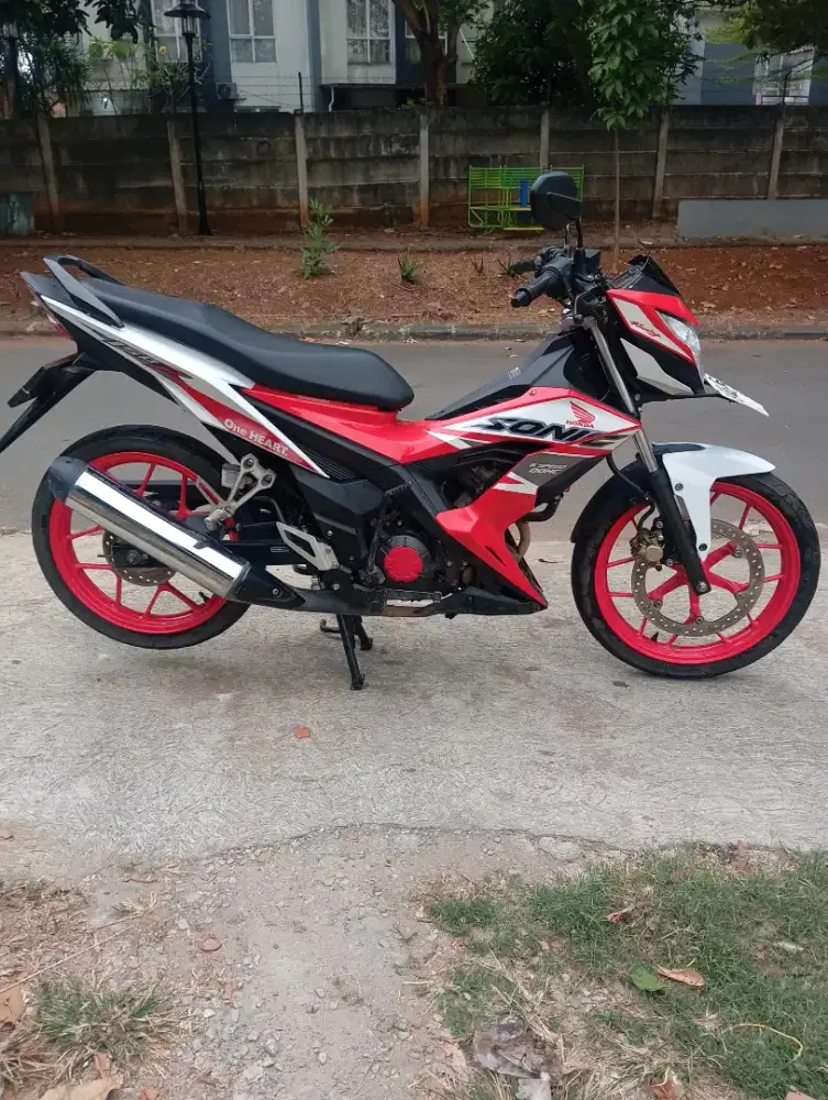 Honda New Sonic 150 R SE 2023 fulori like new