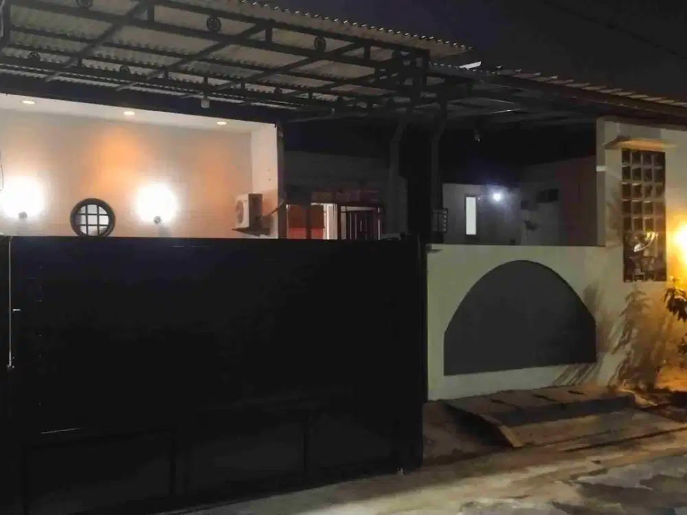 rumah hoek tidak hadapan rumah lain