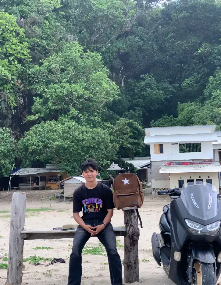 Lagi butuh banget pekerjaan kerja apa aja boleh ko