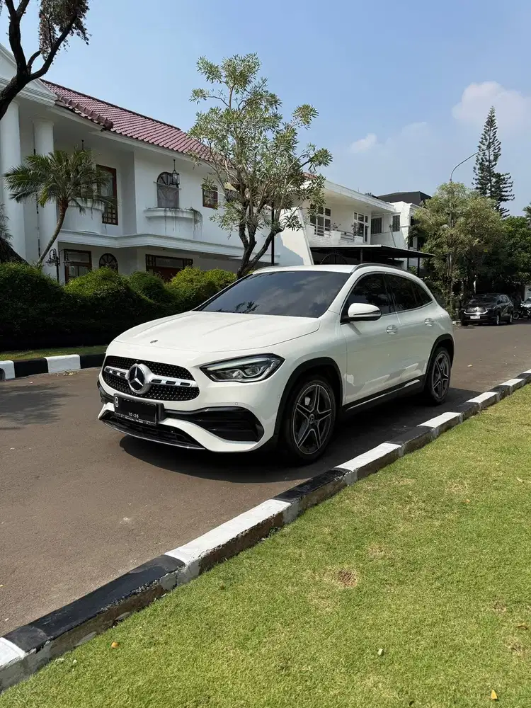 CASH 2021 Mercedes Benz GLA200 AMG MBUX