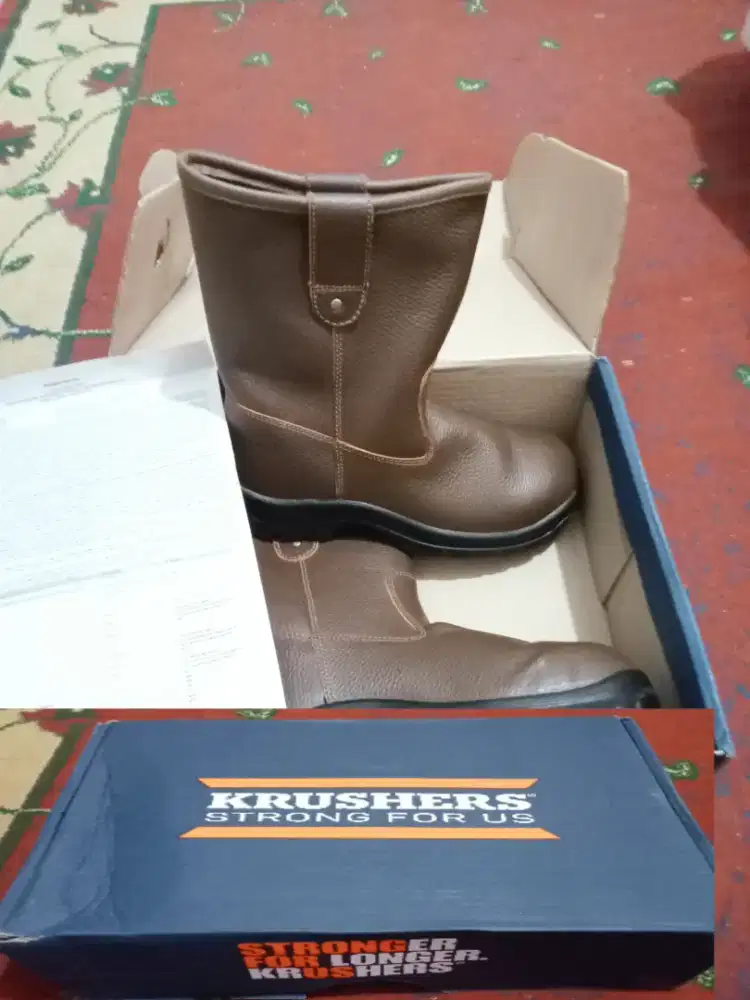 Sepatu safety merk crushers