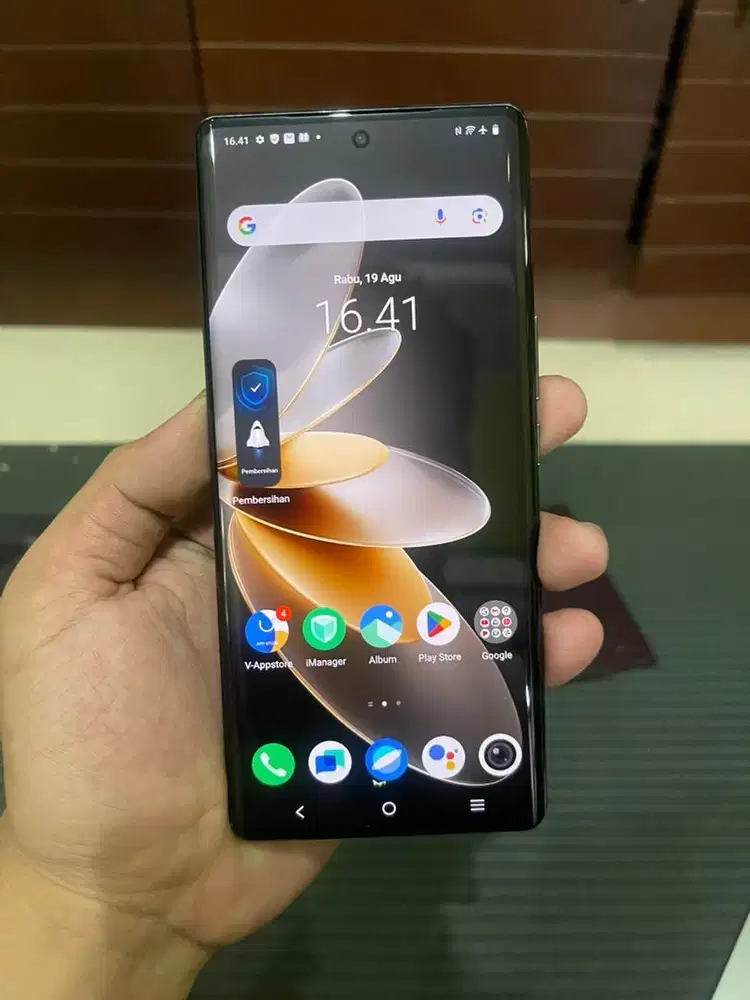vivo v27 5G 8/256 gb