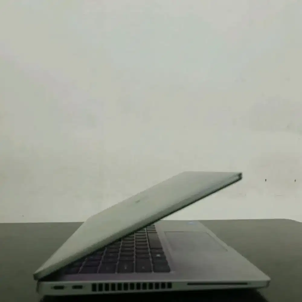 Dell Latitude 5410 Touch Screen Performa Elegan