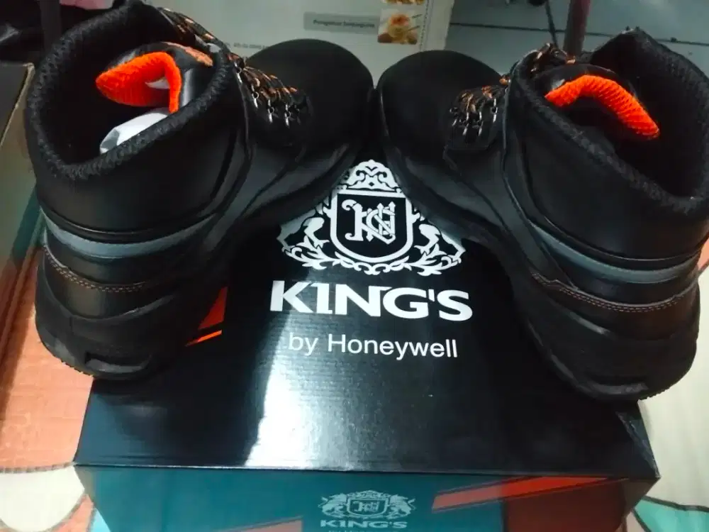 King' S ukuran 43