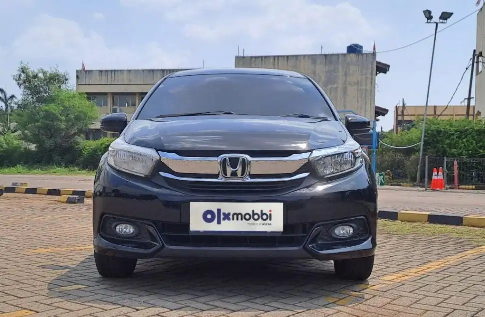 TDP 7, JT Honda Mobilio 1.5 E Bensin-AT Hitam 2017