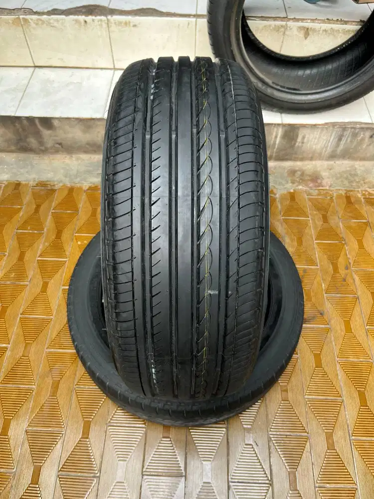 Ban Yokohama Advan DB Decibel New Old Stock 215 50 r17 1Pcs