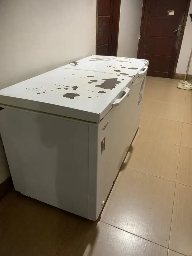 Dijual freezer box merk aqua