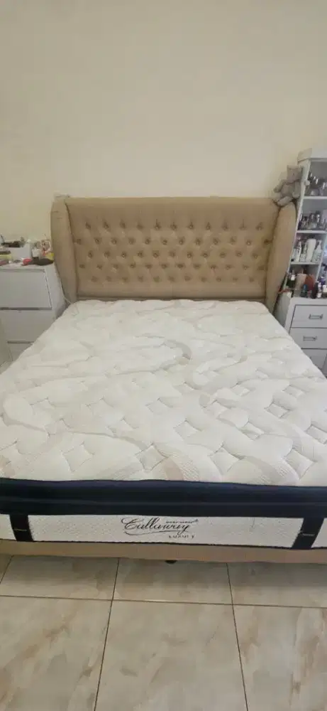 Springbed SIMMONS CALLAWAY Mattras with dipan - 180 x 200