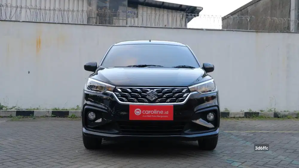 SUZUKI ERTIGA GL 1.4 AT 2022 HITAM
