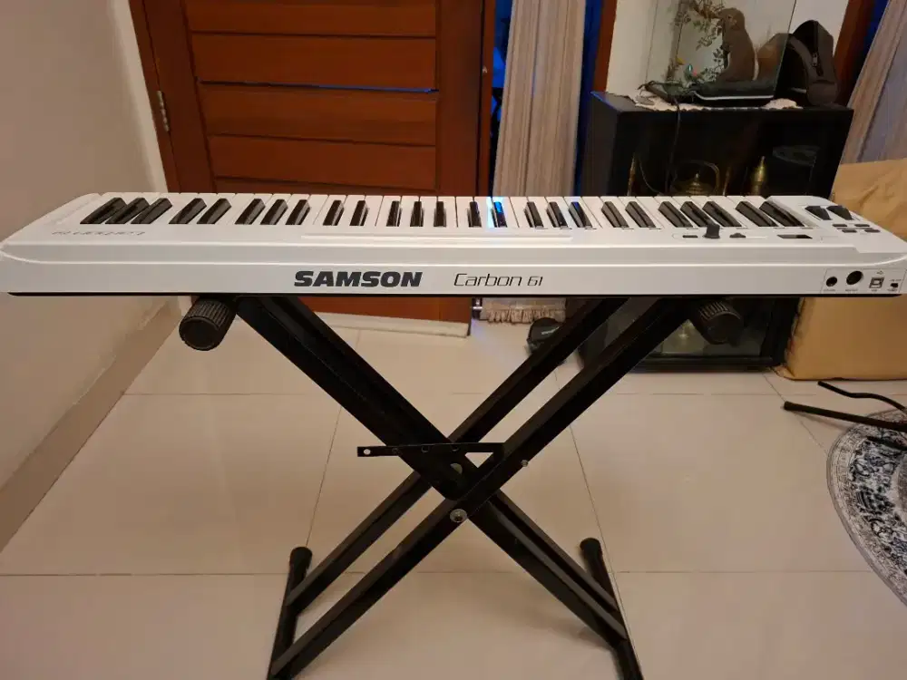 Samson Carbon 61 USB MIDI Keyboard Controller