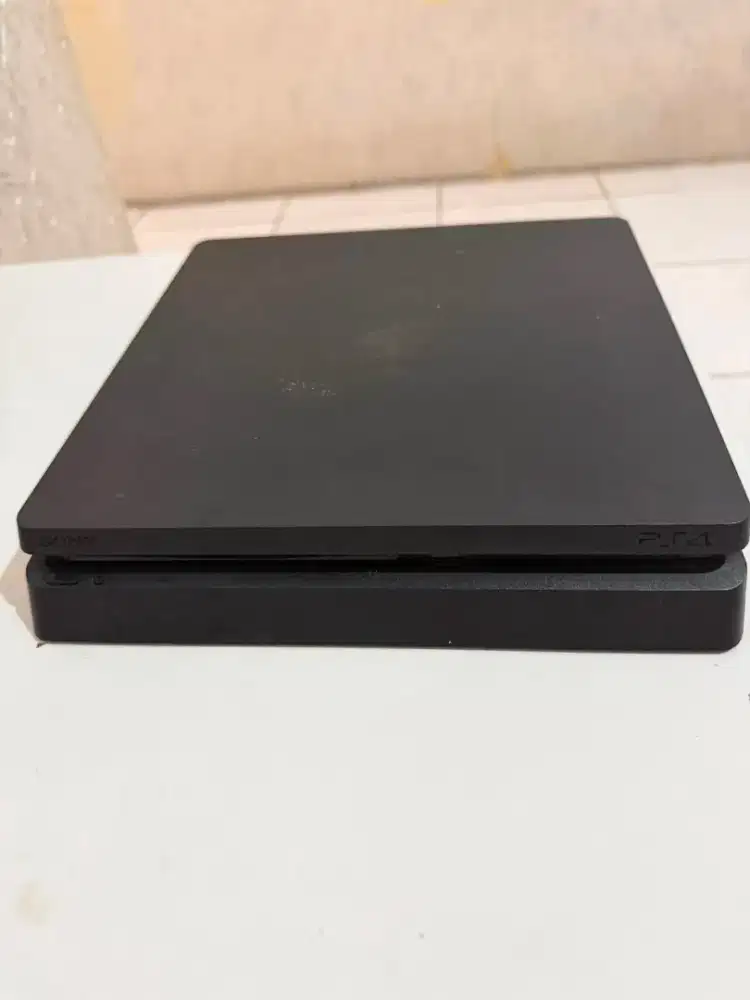 Jual ps4 Slim masih ok