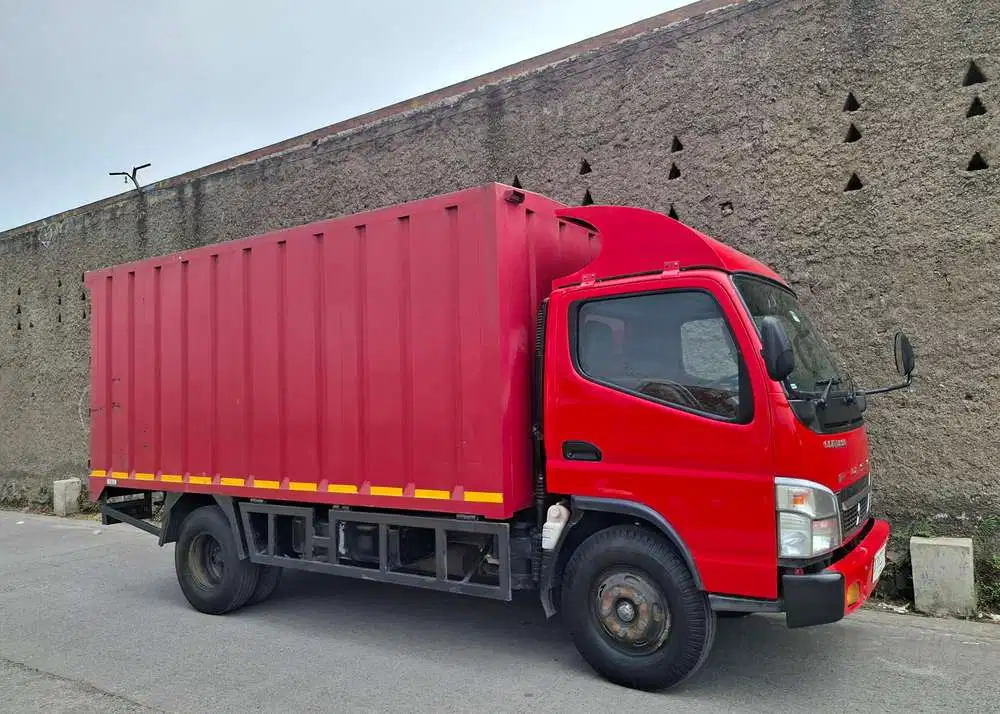 Colt Diesel Double Canter FE 73 Box Mitsubishi Dobel CDD Thn 2020