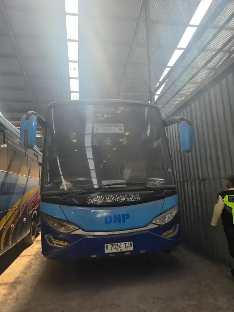 BIG BUS HINO ADI PUTRO TAHUN 2015 ISTIMEWA