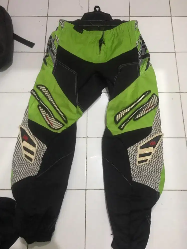 Celana cros bahan tebal