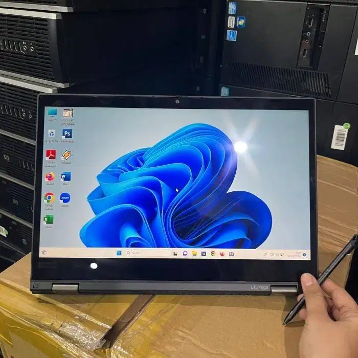 Lenovo Yoga L13 Core i5 gen 10th Ram 8gb ssd 256gb 2 in 1 flip *VR