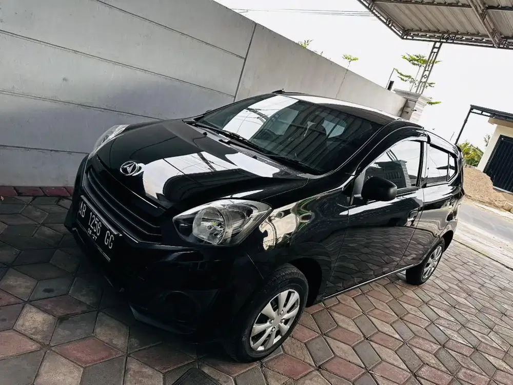 Ayla 2023 M hitam 1.0 irit BBM gesit hemat aila aiyla alya