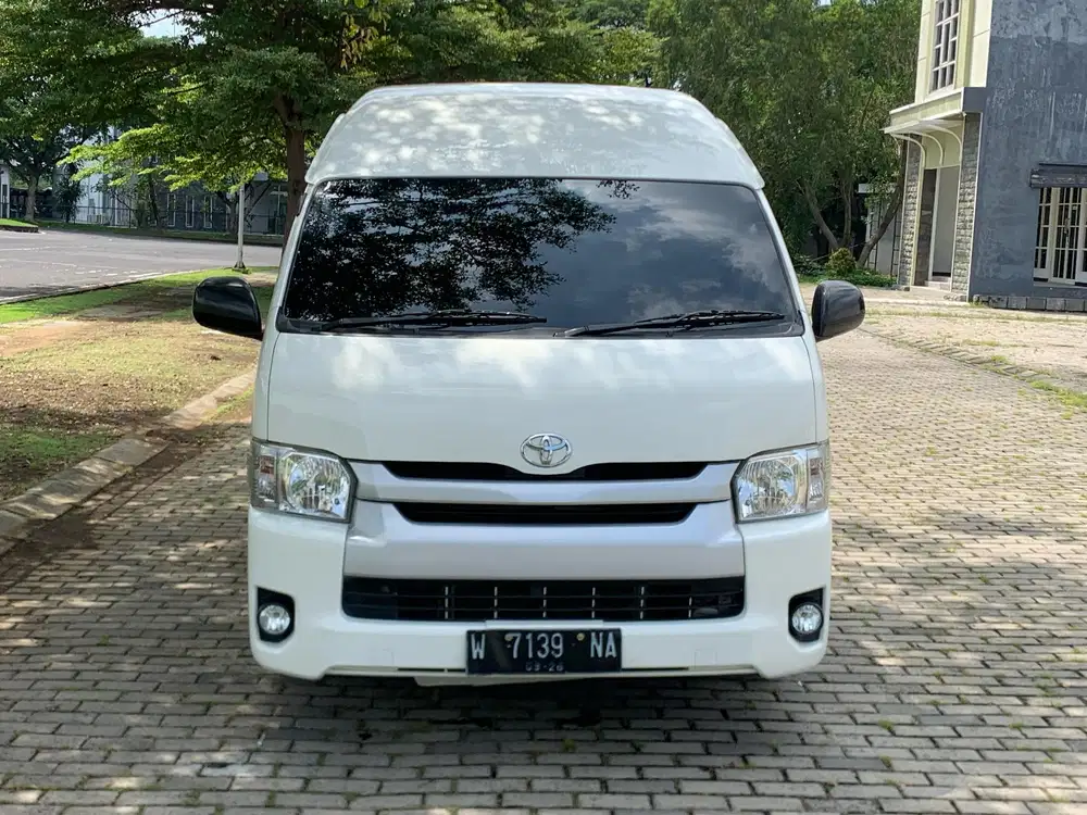 Toyota Hiace Hi Ace Commuter 2.5 Diesel Manual 2021