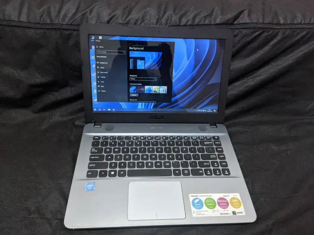 Laptop Asus x441s masih mulus bgt