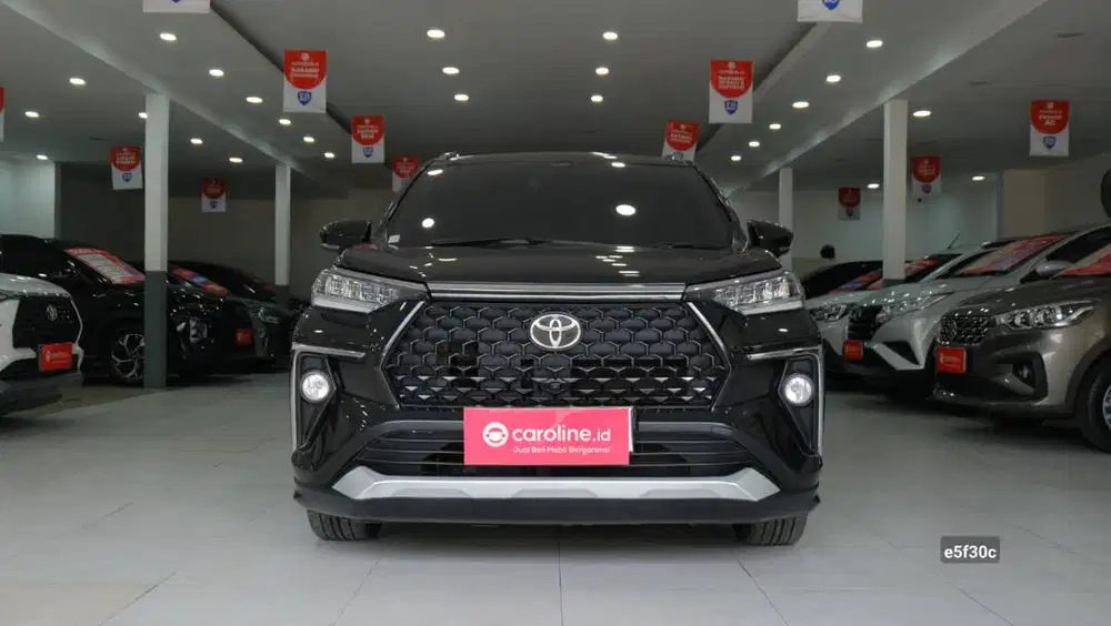 TOYOTA VELOZ Q 1.5 CVT AT 2022 HITAM