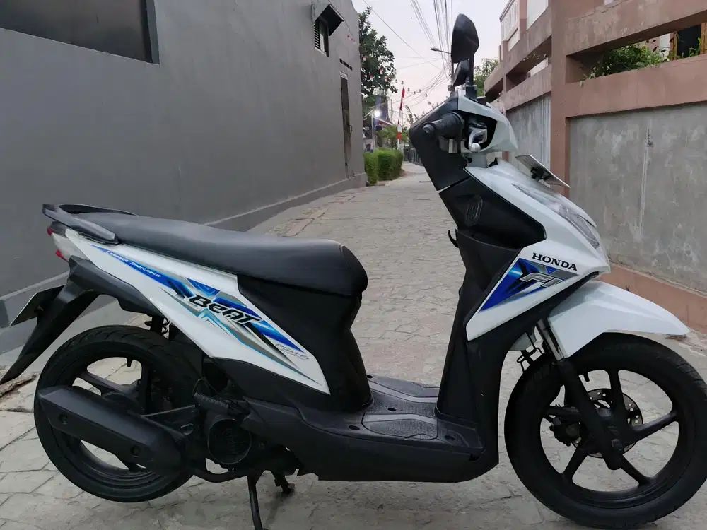 Honda beat FI 2014 stater tokcer halus mulus terawat