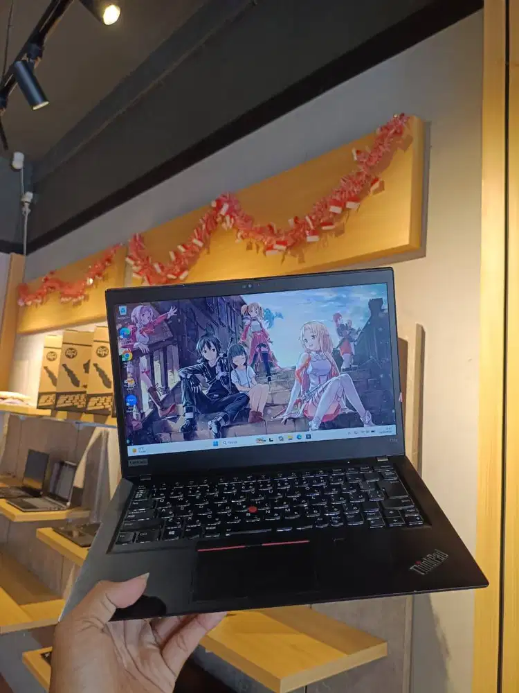 Dijual Bu!! Laptop Lenovo Thinkpad T14s, masih bisa di nego tipis