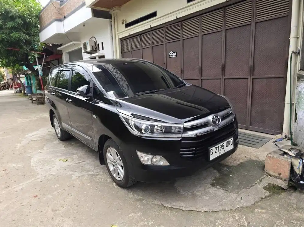 Toyota Kijang Innova Inova Reborn V AT Matic Tahun 2018 Hitam , 2019
