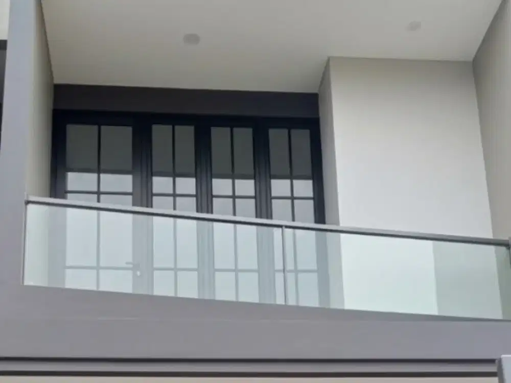 Meruya Rumah Baru Hadap Selatan