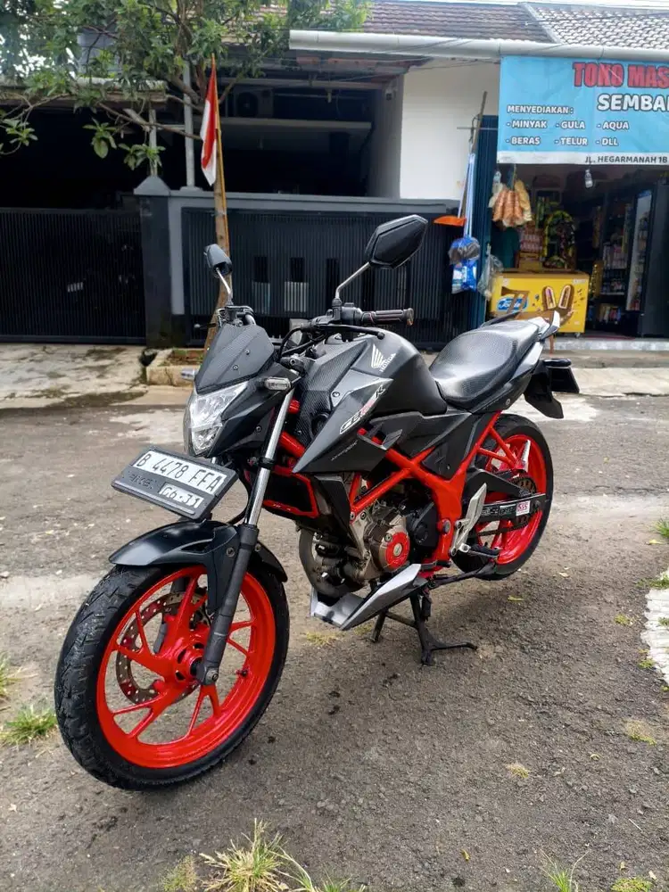 Honda CB 150R 2016 Streetfire Mulus Pajak Hidup Panjang