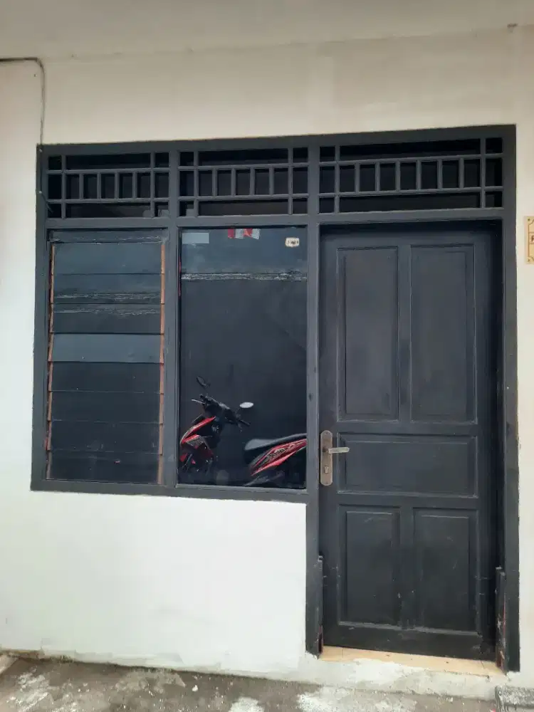 Disewakan Rumah di daerah Cempaka Warna, Cempaka Putih Jakarta Pusat