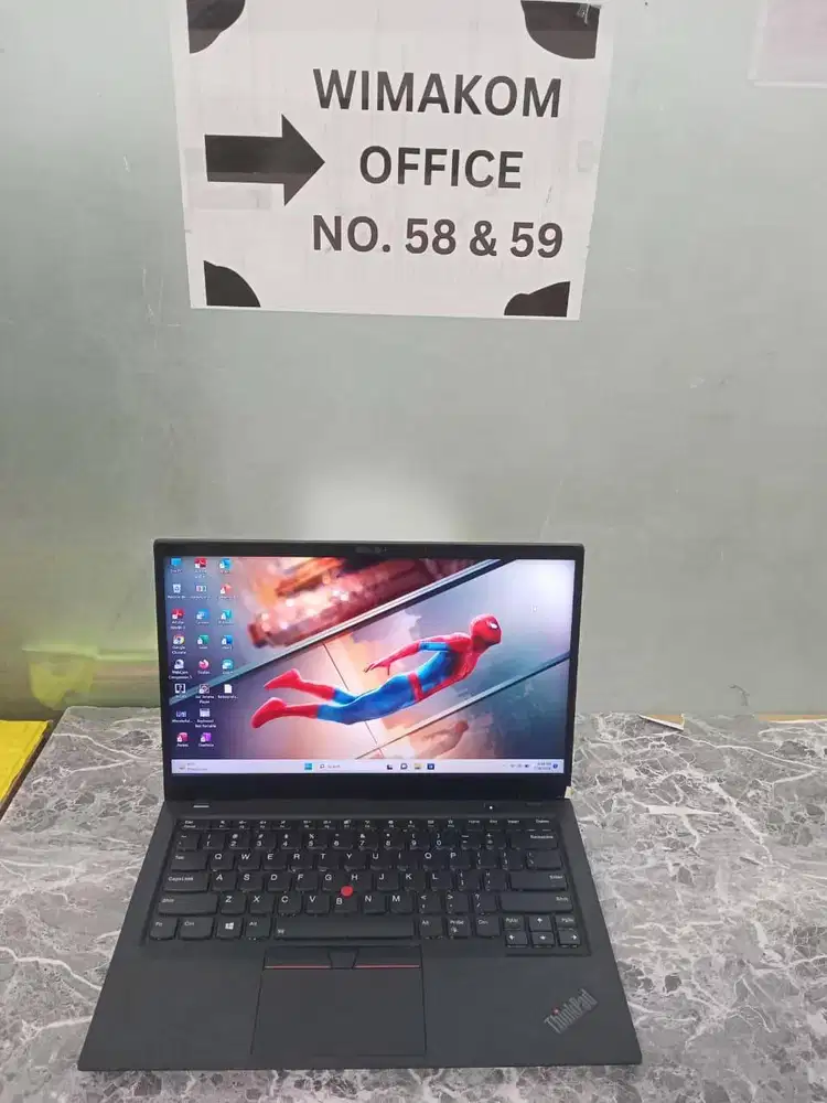 Laptop X1 carbon lenovo  core i7 g8 16GB 256gb Sekolah kuliah kerja T