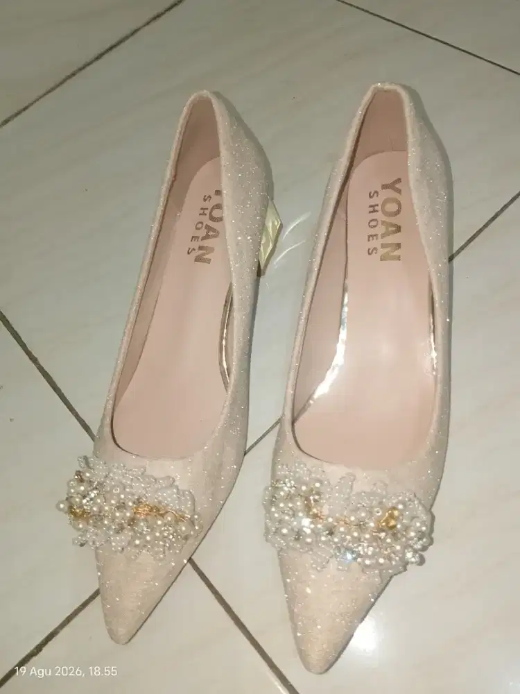 Dijual cepat sepatu pesta wanita hak tinggi 4,5 cm No.40