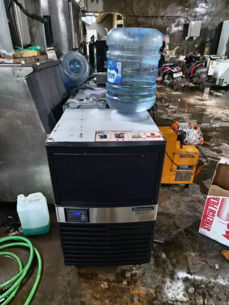 Ice maker snooker

Model IMS 55 GK