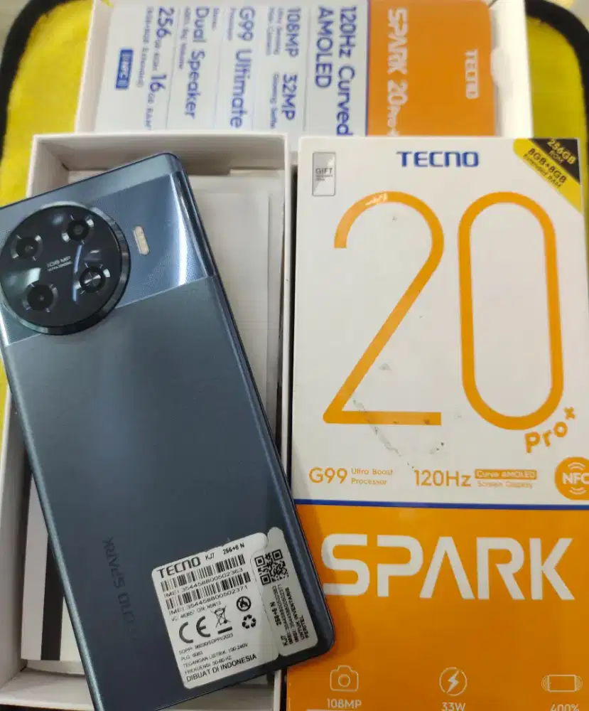 Tecno Spark 20 Pro plus Nfc ram 8/256 mulus dan minus layar nya shadow