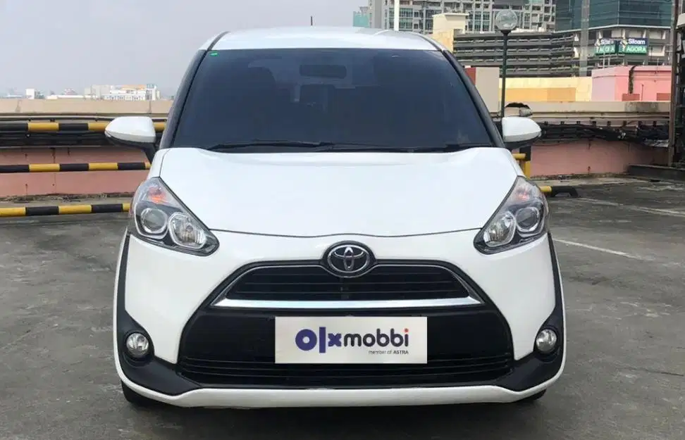 TDP 8, JT Toyota Sienta 1.5 V Bensin-AT Putih 2017