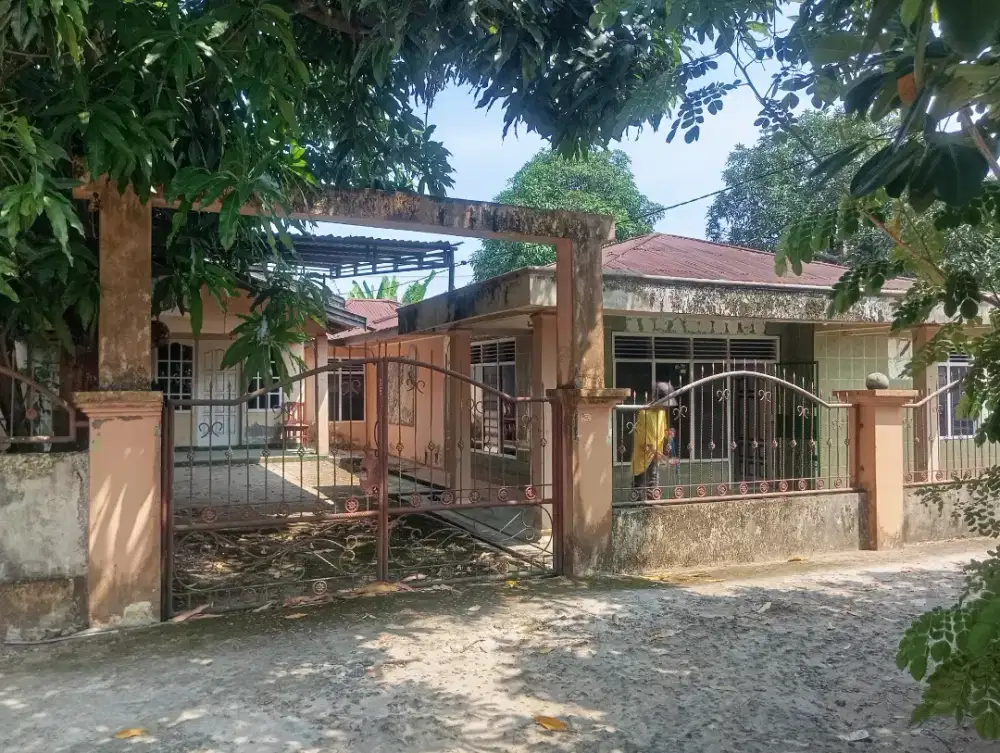 1 rumah dan 2 bedeng