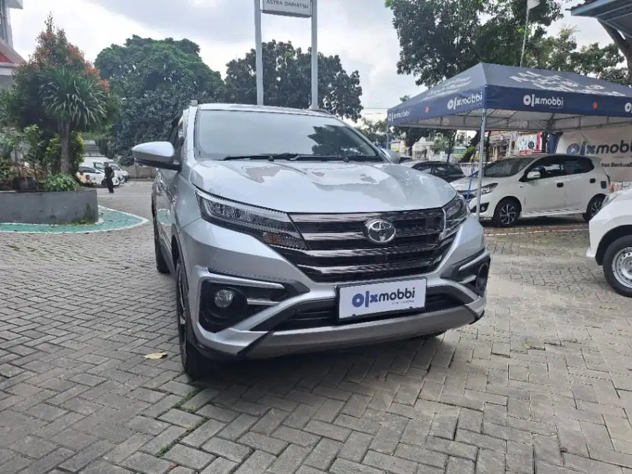 DP MURAH Toyota Rush 1.5 S GR Sport Bensin-AT 2021 Silver CDFGB
