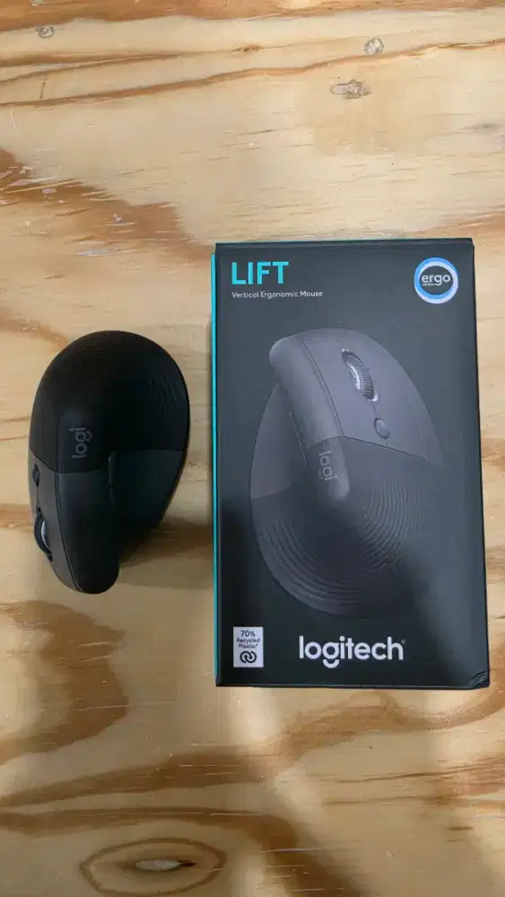 Mouse Logitech Lift (Garansi 1 tahun)