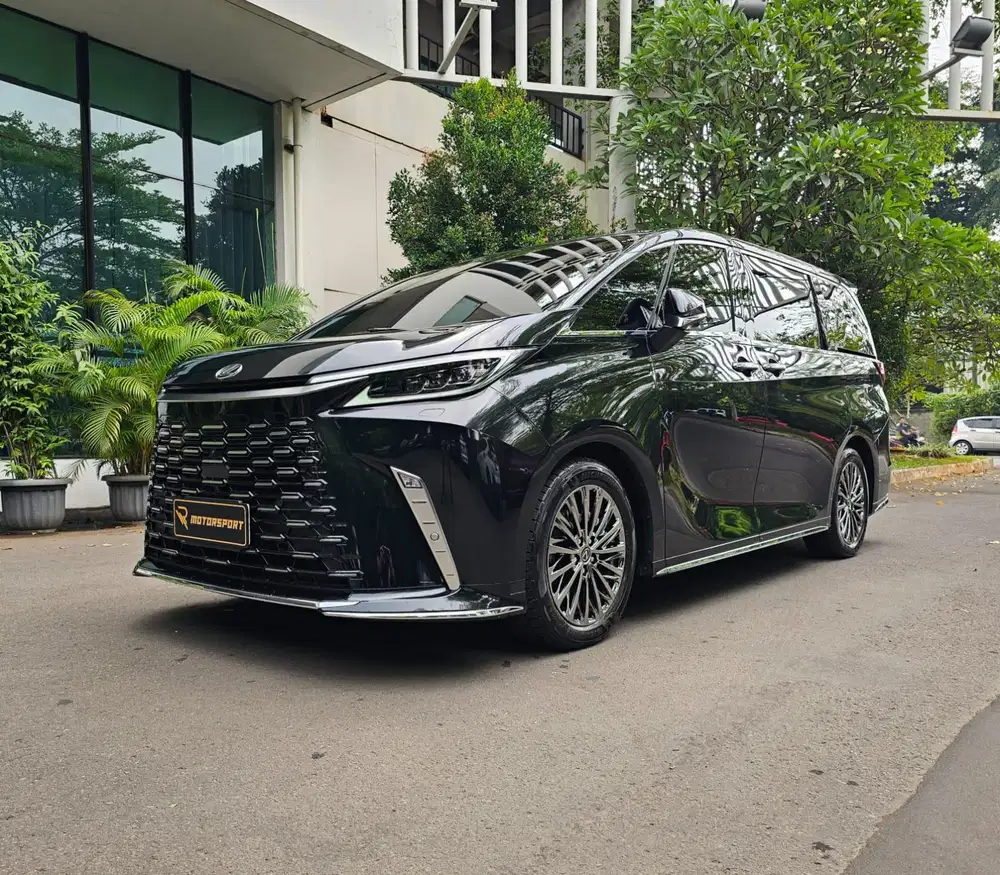 Lexus LM350h 2024 low km lm350 lm 350h