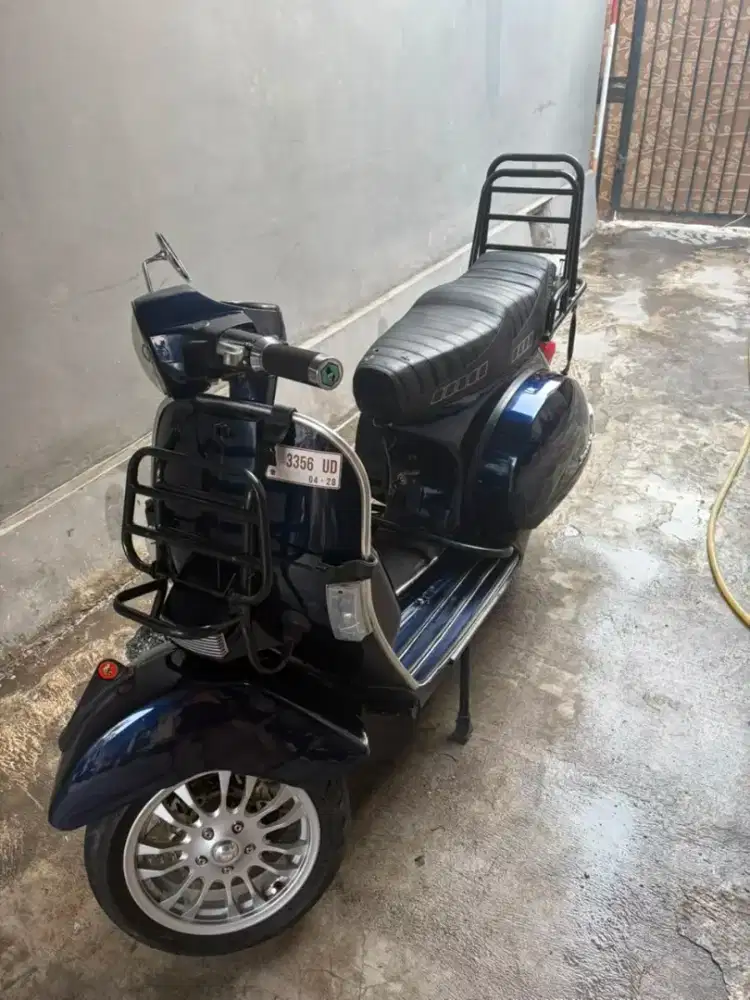 Vespa px tahun 1982