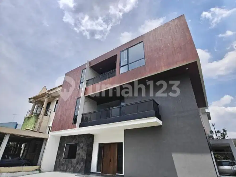 Dijual Rumah Alam Sutera Flamboyan Brand New Bangunan Mandiri Cantik