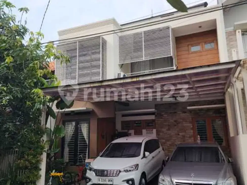 Rumah Semi Furnished Siap Huni di Kucica Bintaro Jaya Sektor 9