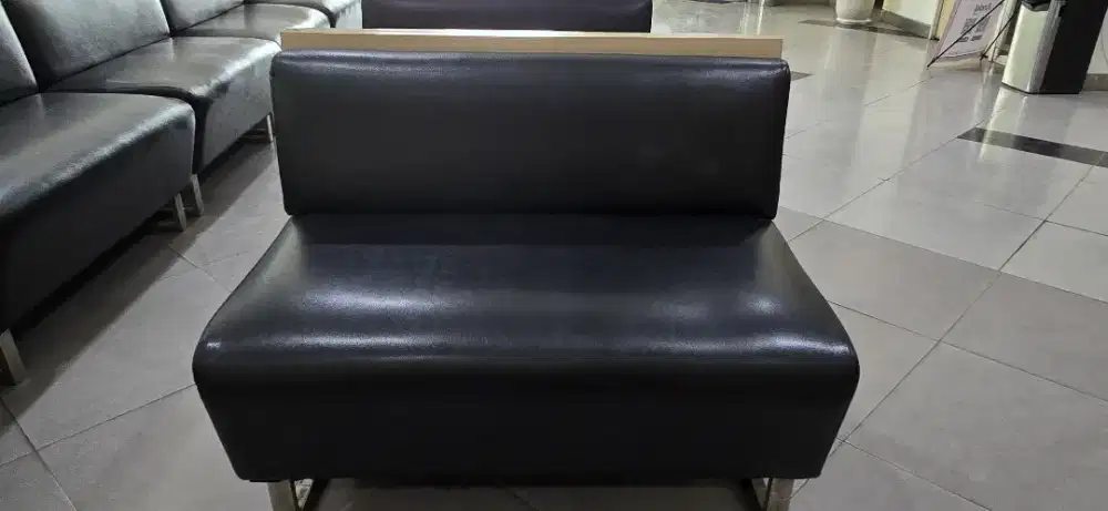Kursi ruang tunggu
