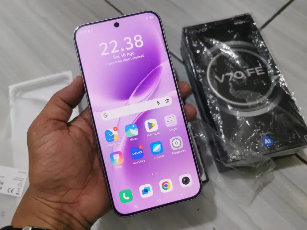 Vivo V70 Fe
Ram 12/256