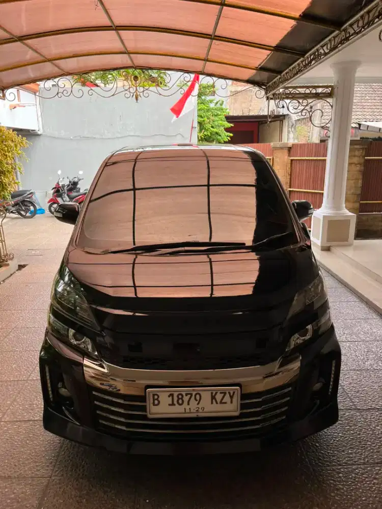 Toyota Vellfire 2014