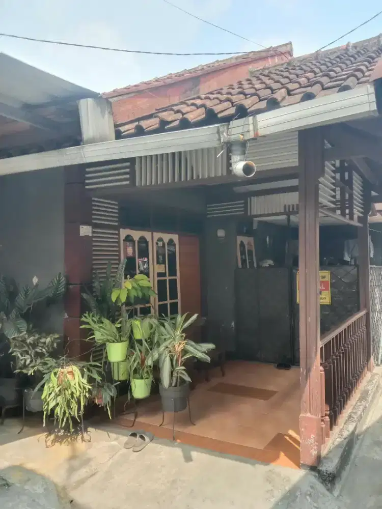 Dijual tanah dan bangunan