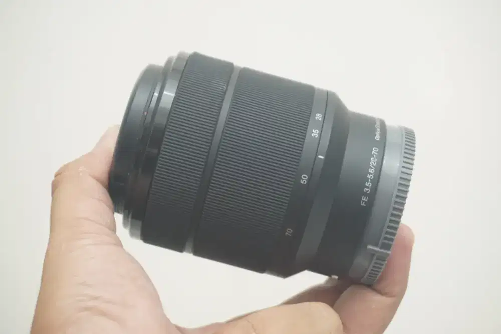 SONY FE 28-70mm OSS MULUS Lensa Mirrorless 28-70 mm A7 II A7R A7S