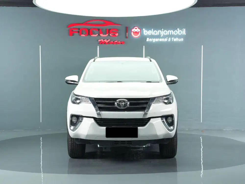 Toyota Fortuner 2.4 VRZ 4x2 Diesel AT Putih NIK 2020 Record Garansi