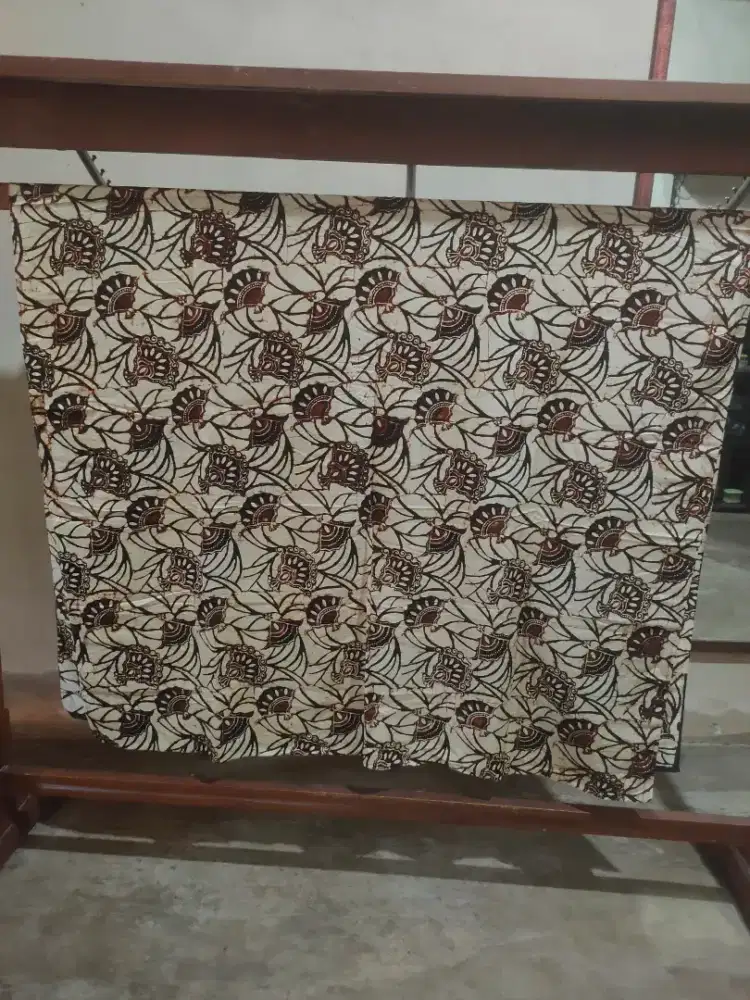 Kain Batik Sutra motif kipas istimewa