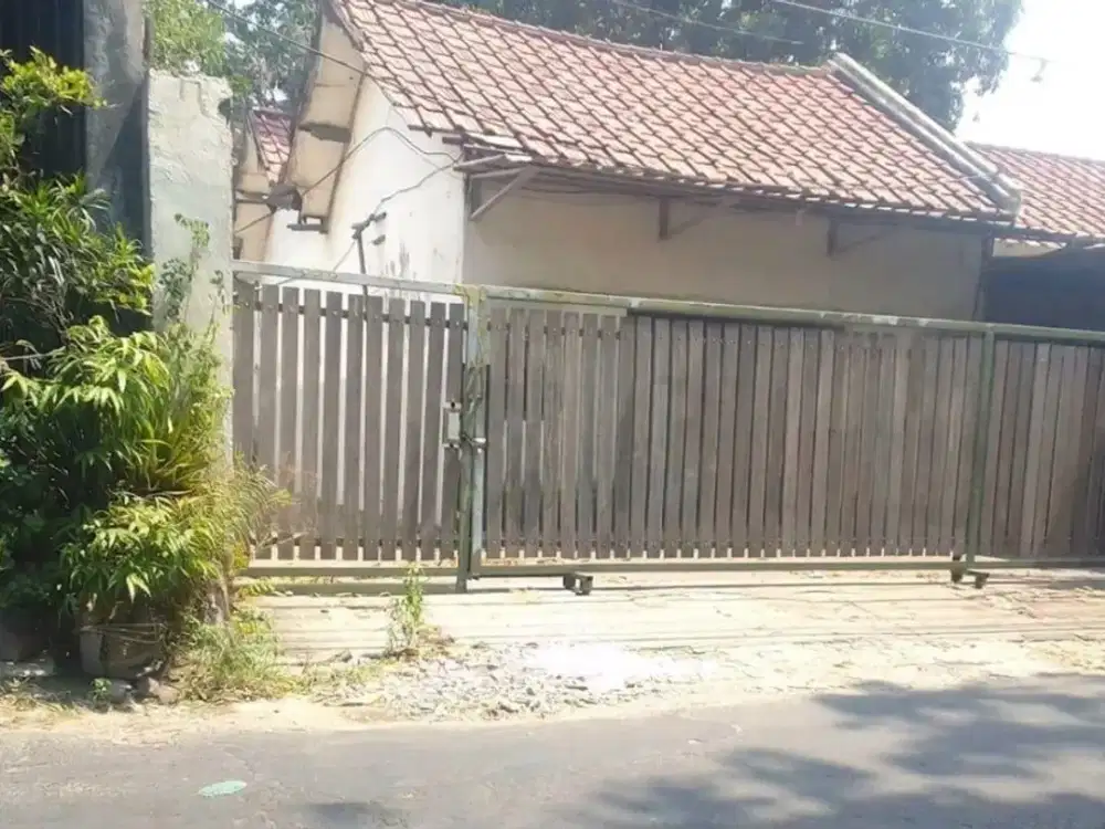 DISEWAKAN RUANG USAHA RAYA KEBONSARI